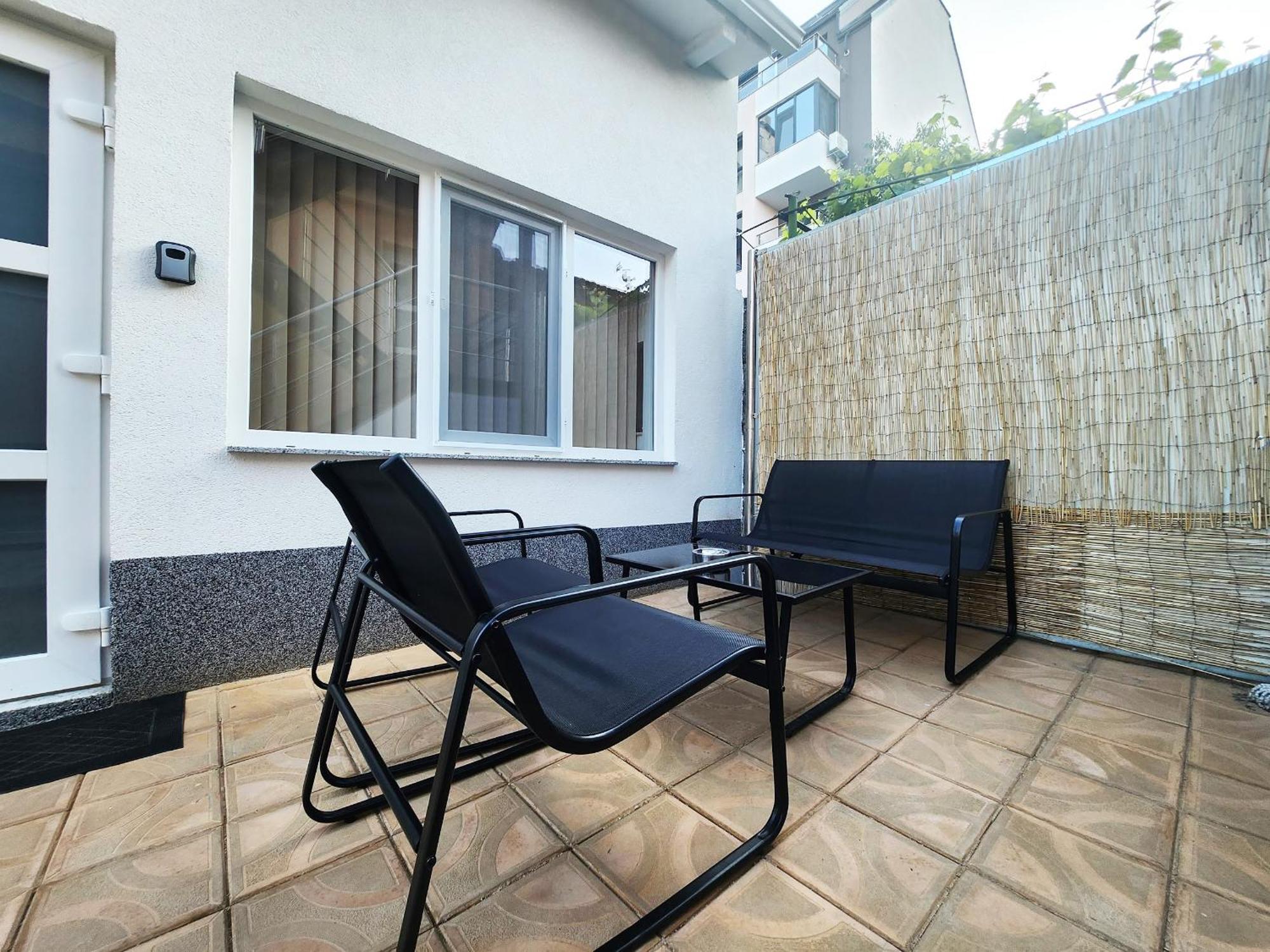 Cosy Apartment With A Sunny Balcony In Warna Exterior foto